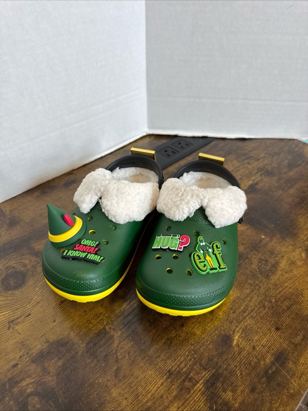 Buddy The Elf × Crocs Lined Clogs Kids Size 12 Christmas New READ